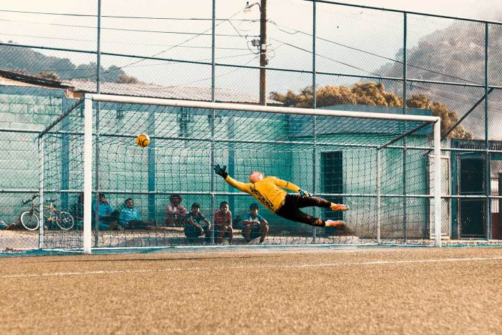 瑞典半场2比1突尼斯创世界杯56年最低预期进球纪录